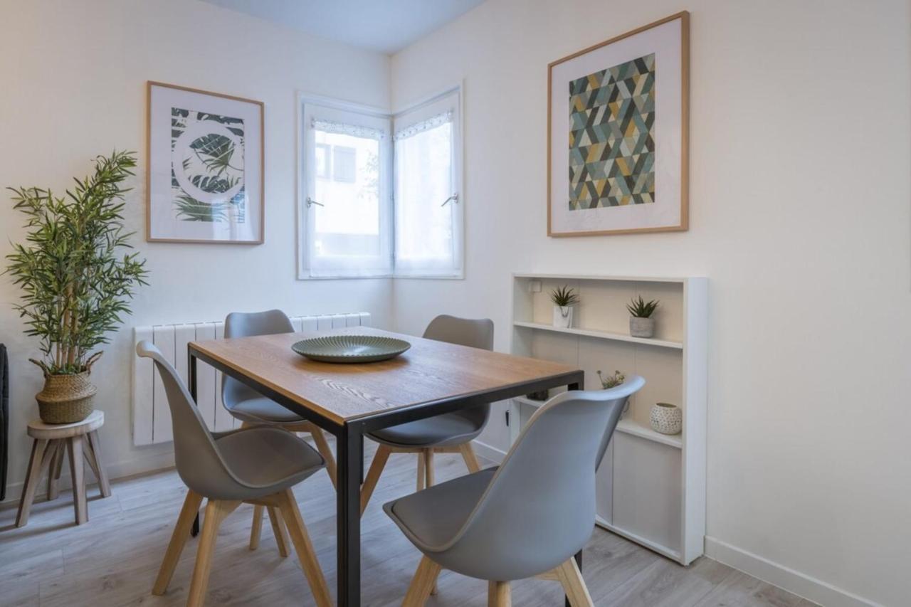 Superbe appartement en vieille ville et à 5 min à pied du lac ! Parking gratuit Annecy Esterno foto