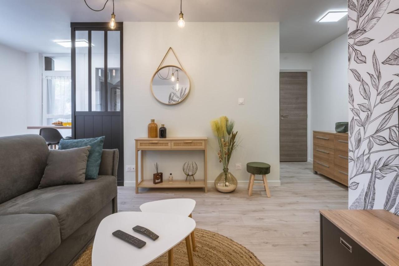 Superbe appartement en vieille ville et à 5 min à pied du lac ! Parking gratuit Annecy Esterno foto