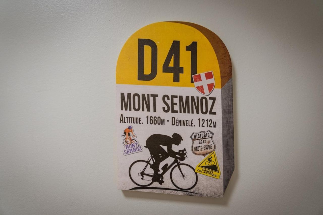 Superbe appartement en vieille ville et à 5 min à pied du lac ! Parking gratuit Annecy Esterno foto